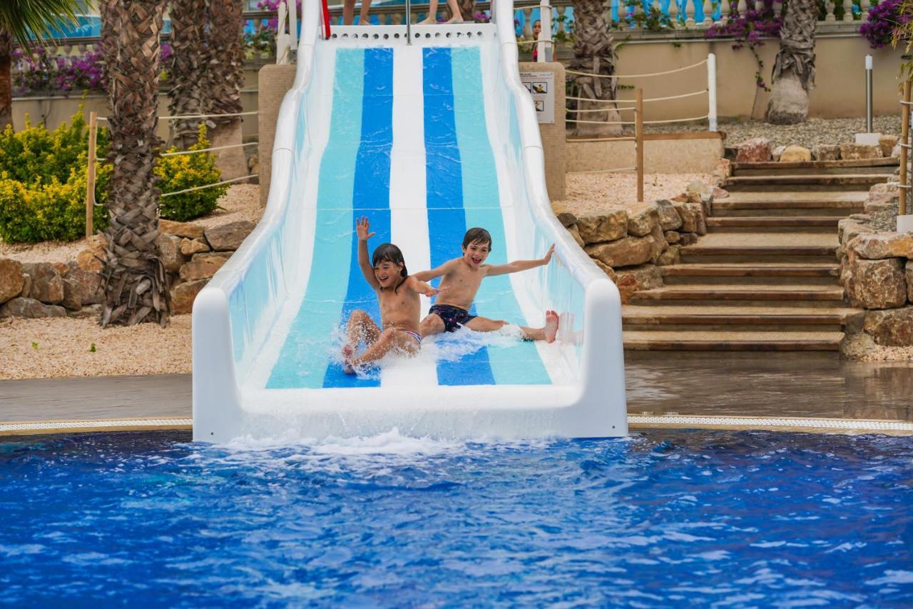 Gran Palas Hotel - Spa Incluido La Pineda Zewnętrze zdjęcie Water slide