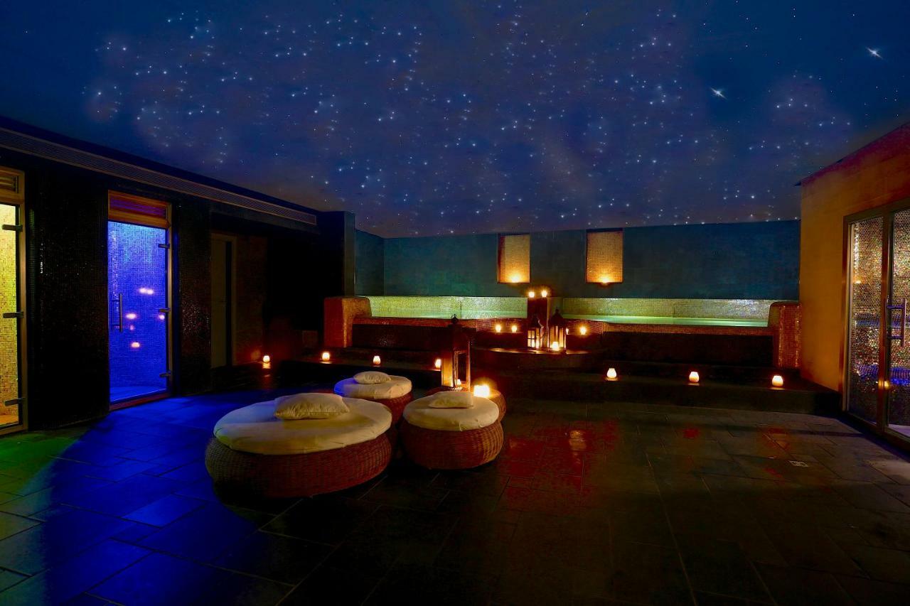 Gran Palas Hotel - Spa Incluido La Pineda Zewnętrze zdjęcie The spa at the Taj Mahal Palace